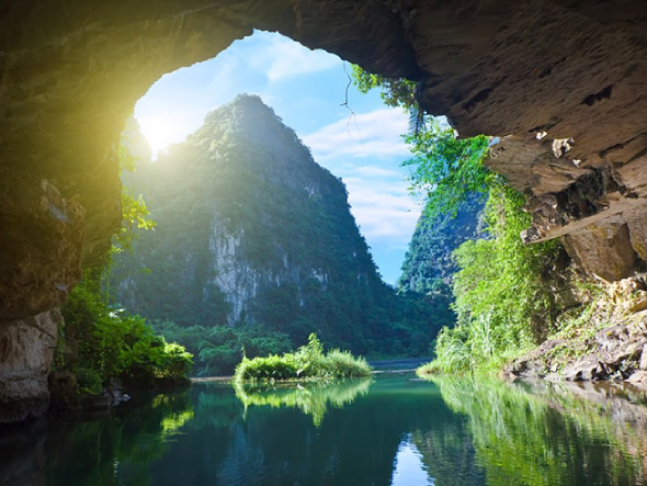 أفضل 17 مكان سياحي في فيتنام: دليل لأجمل المناطق والمعالم السياحية 2026 6 Phong Nha–Ke Bang