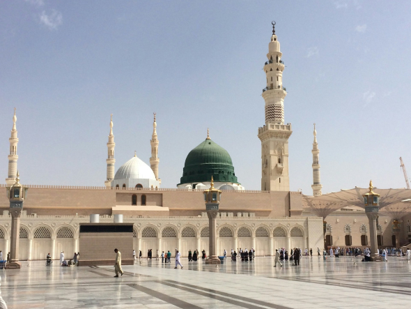 أفضل 14 مكان سياحي في السعودية: دليل لأجمل المناطق والمعالم السياحية 2026 4 المسجد النبوي المدينة المنورة